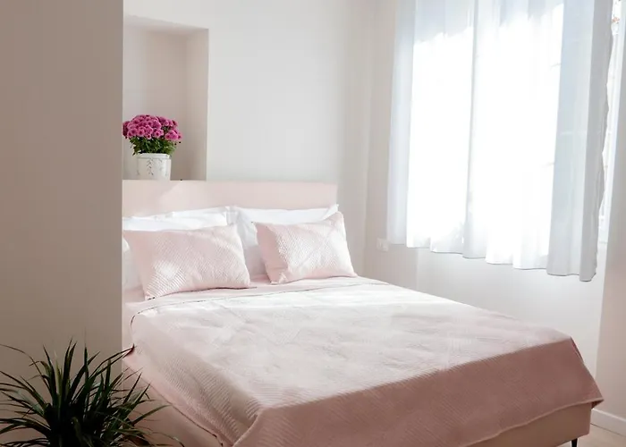 Lana Luxe Apartmán Tirana