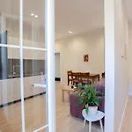 Lana Luxe Apartment
