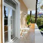 Lana Luxe Apartment *
